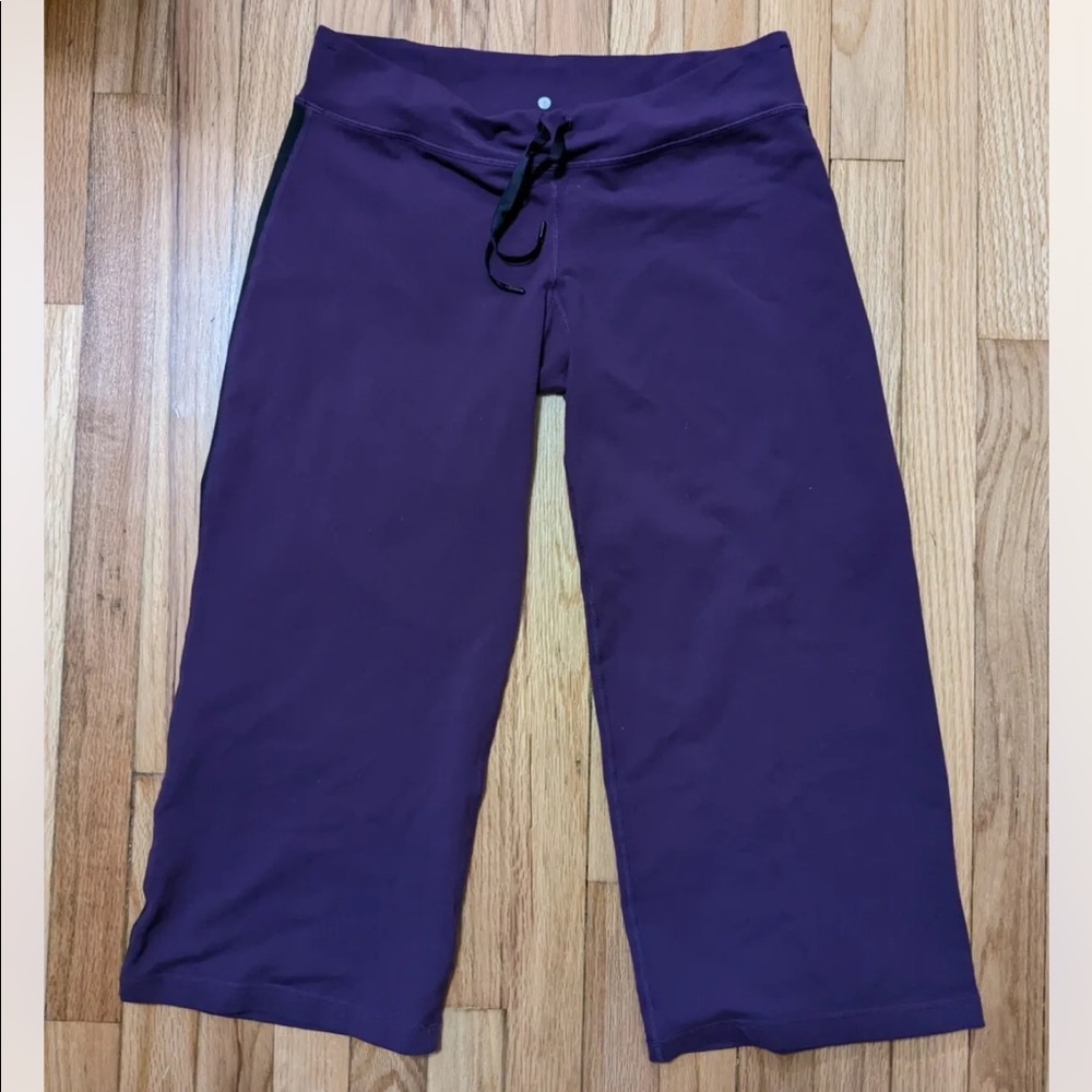 LuluLemon Purple Wide Leg Crop Capris W/ Adjustable Tie Size 8